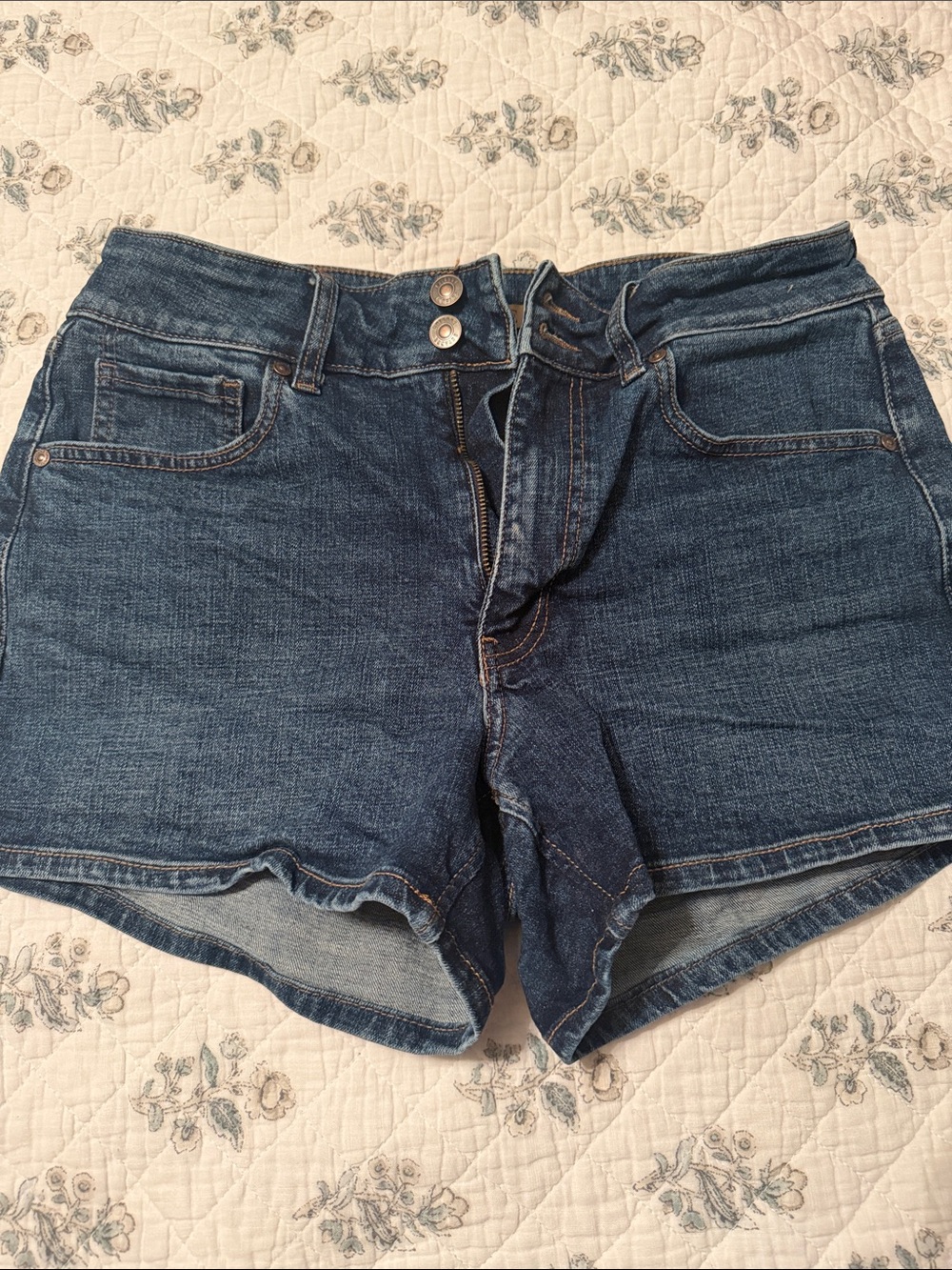 Shyanne Indigo High-Waist Cutoff Denim Shorts
